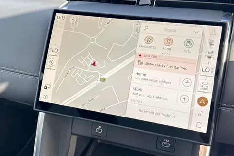 KR24BAA Land Rover Discovery Sport 2.0 D200 Dynamic HSE 5dr Thumbnail #13