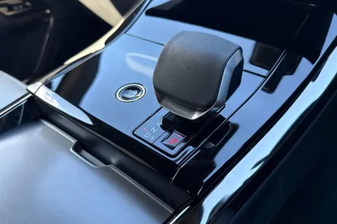 14 of 37 for LAND ROVER RANGE ROVER SPORT 3.0 D300 Dynamic SE 5dr Auto