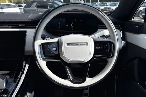 16 of 37 for LAND ROVER RANGE ROVER SPORT 3.0 D300 Dynamic SE 5dr Auto