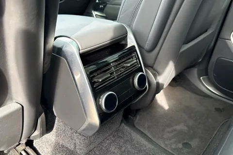 19 of 49 for LAND ROVER RANGE ROVER 3.0 D300 HSE 4dr Auto