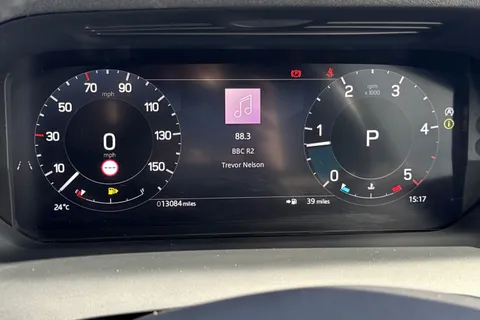 KR24BAA Land Rover Discovery Sport 2.0 D200 Dynamic HSE 5dr Thumbnail #24