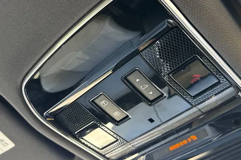 24 of 37 for LAND ROVER RANGE ROVER SPORT 3.0 D300 Dynamic SE 5dr Auto