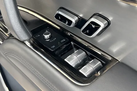 26 of 37 for LAND ROVER RANGE ROVER SPORT 3.0 D300 Dynamic SE 5dr Auto