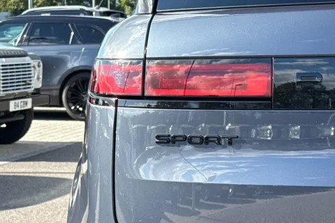 27 of 37 for LAND ROVER RANGE ROVER SPORT 3.0 D300 Dynamic SE 5dr Auto