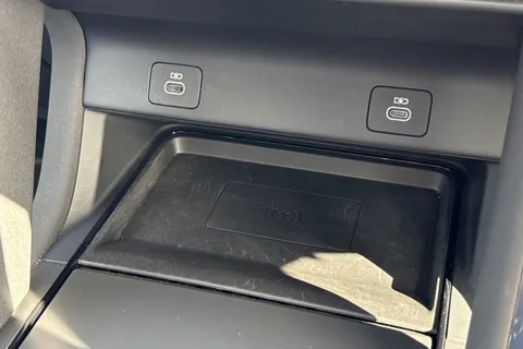 KR24BAA Land Rover Discovery Sport 2.0 D200 Dynamic HSE 5dr Thumbnail #30