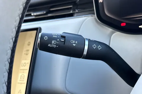 32 of 37 for LAND ROVER RANGE ROVER SPORT 3.0 D300 Dynamic SE 5dr Auto