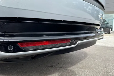 32 of 49 for LAND ROVER RANGE ROVER 3.0 D300 HSE 4dr Auto