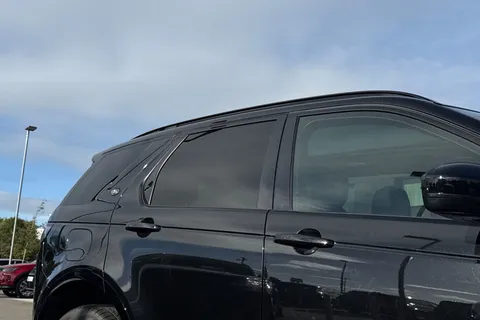 KR24BAA Land Rover Discovery Sport 2.0 D200 Dynamic HSE 5dr Thumbnail #35