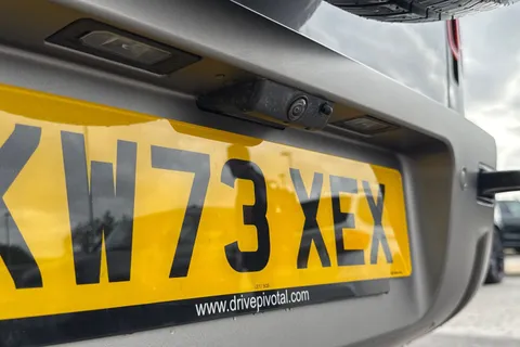 KW73XEX Land Rover Defender 110 3.0 D300 110 X-Dynamic SE 5dr Thumbnail #33