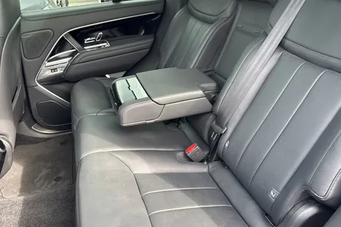 35 of 49 for LAND ROVER RANGE ROVER 3.0 D300 HSE 4dr Auto