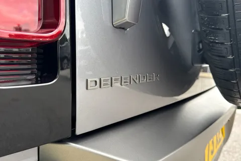 KW73XEX Land Rover Defender 110 3.0 D300 110 X-Dynamic SE 5dr Thumbnail #35
