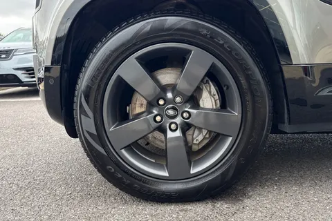 KK24LFH Land Rover Defender 110 2.0 P300e X-Dynamic HSE 5dr Thumbnail #38