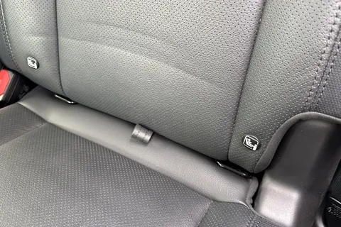 KW73XEX Land Rover Defender 110 3.0 D300 110 X-Dynamic SE 5dr Thumbnail #37