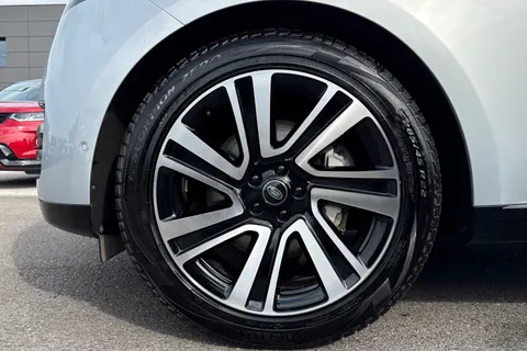 39 of 49 for LAND ROVER RANGE ROVER 3.0 D300 HSE 4dr Auto