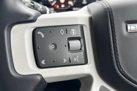 KK24LFH Land Rover Defender 110 2.0 P300e X-Dynamic HSE 5dr Thumbnail #49