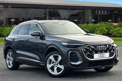  Audi Q5 2.0 TFSI S line S Tronic quattro Euro 6 (s/s) 5dr Thumbnail #2