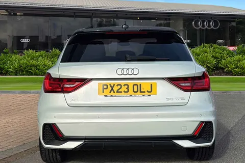PX23OLJ Audi A1 Black Edition 30 TFSI 110 PS S tronic Thumbnail #5