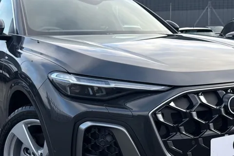  Audi Q5 2.0 TFSI S line S Tronic quattro Euro 6 (s/s) 5dr Thumbnail #9