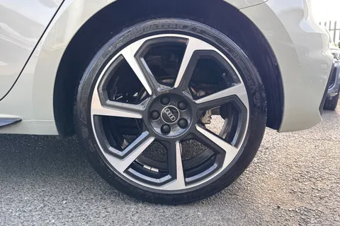 PX23OLJ Audi A1 Black Edition 30 TFSI 110 PS S tronic Thumbnail #12