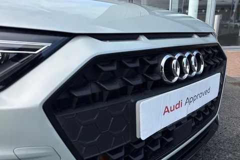 PX23OLJ Audi A1 Black Edition 30 TFSI 110 PS S tronic Thumbnail #28