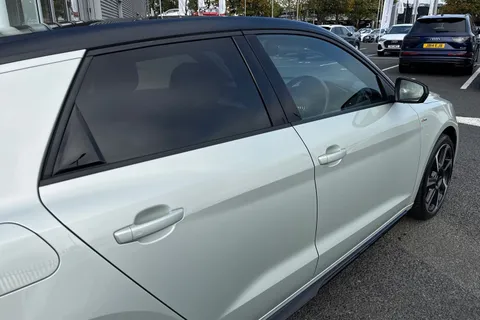 PX23OLJ Audi A1 Black Edition 30 TFSI 110 PS S tronic Thumbnail #30