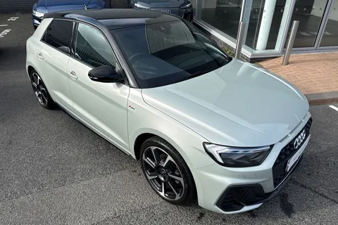 PX23OLJ Audi A1 Black Edition 30 TFSI 110 PS S tronic Thumbnail #37