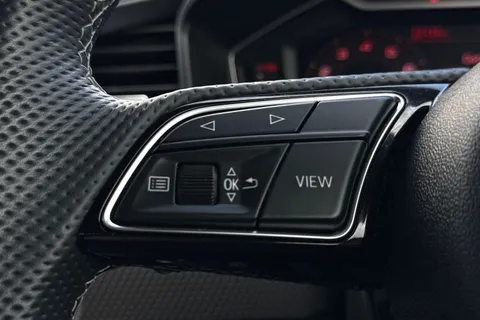 PX23OLJ Audi A1 Black Edition 30 TFSI 110 PS S tronic Thumbnail #41