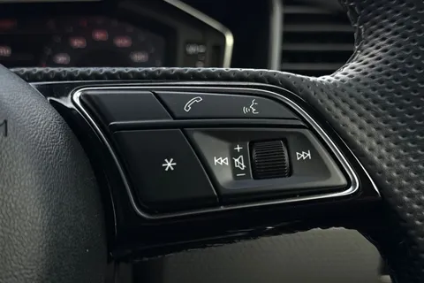 PX23OLJ Audi A1 Black Edition 30 TFSI 110 PS S tronic Thumbnail #42