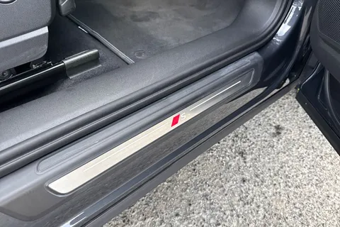  Audi Q5 2.0 TFSI S line S Tronic quattro Euro 6 (s/s) 5dr Thumbnail #43