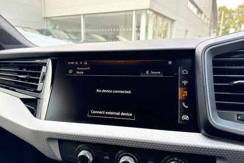 PX23OLJ Audi A1 Black Edition 30 TFSI 110 PS S tronic Thumbnail #51