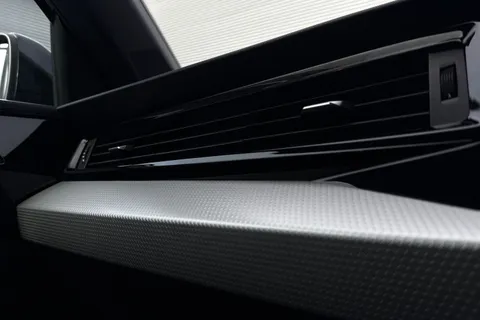 PX23OLJ Audi A1 Black Edition 30 TFSI 110 PS S tronic Thumbnail #58