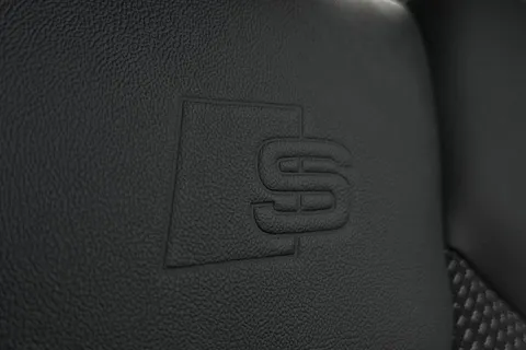 PX23OLJ Audi A1 Black Edition 30 TFSI 110 PS S tronic Thumbnail #60