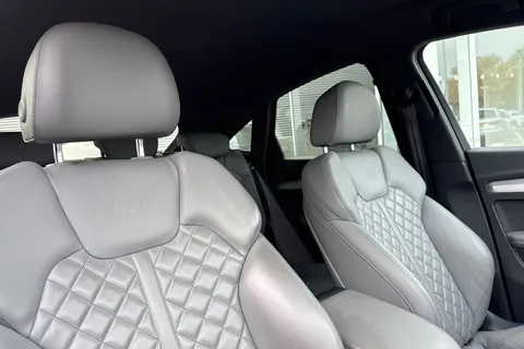 24 of 66 for AUDI Q5 SQ5 TDI Quattro 5dr Tiptronic