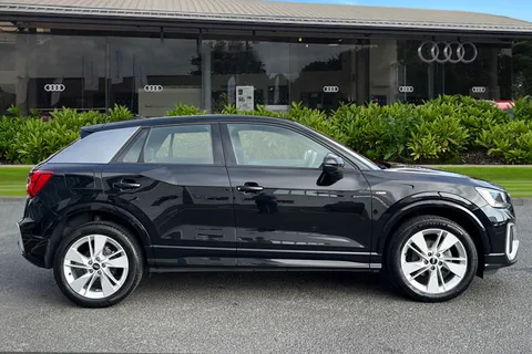 PX22XZK Audi Q2 S line 35 TFSI 150 PS 6-speed Thumbnail #4