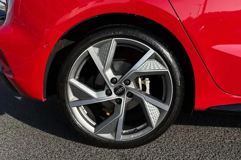 PX25XMY Audi A3 Black Edition 35 TFSI 150 PS S tronic Thumbnail #25