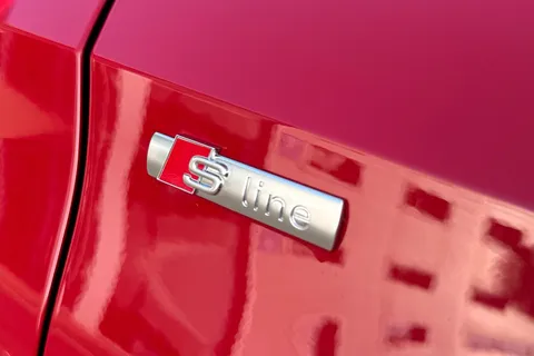 PX25XMY Audi A3 Black Edition 35 TFSI 150 PS S tronic Thumbnail #27