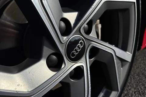 PX25XMY Audi A3 Black Edition 35 TFSI 150 PS S tronic Thumbnail #35