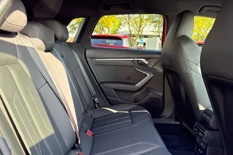 PX25XMY Audi A3 Black Edition 35 TFSI 150 PS S tronic Thumbnail #38