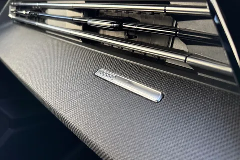 PX25XMY Audi A3 Black Edition 35 TFSI 150 PS S tronic Thumbnail #61