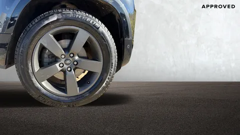 KP24AXJ Land Rover Defender 90 3.0 D250 90 X-Dynamic HSE 3dr Thumbnail #9