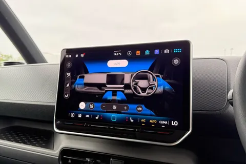 21 of 55 for Volkswagen Cargo Commerce SWB 286 PS 77 kWh - Delivery Mileage