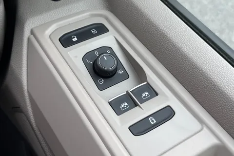 46 of 63 for Volkswagen California Ocean T7 SWB 150PS 2.0 TDi DSG - Delivery Mileage