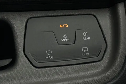 41 of 55 for Volkswagen Cargo Commerce SWB 286 PS 77 kWh - Delivery Mileage