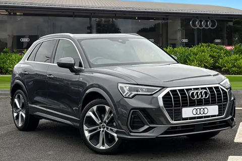Audi Q3 1.5 TFSI CoD 35 S line SUV 5dr Petrol S Tronic Euro 6 (s/s) (150 ps) Thumbnail #2