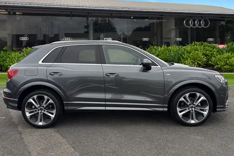 Audi Q3 1.5 TFSI CoD 35 S line SUV 5dr Petrol S Tronic Euro 6 (s/s) (150 ps) Thumbnail #4
