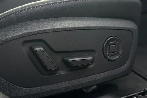  Audi A6 Saloon 2.0 e-hybrid 25.9kWh Sport S Tronic quattro Euro 6 (s/s) 4dr Thumbnail #33