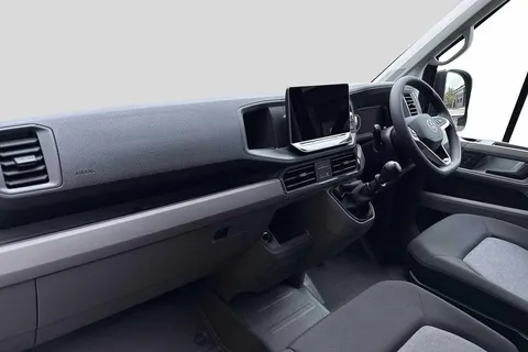 PN75MWZ Volkswagen Crafter CR35 Panel van Commerce LWB 140 PS 2.0 TDI 6sp Manual FWD Thumbnail #3