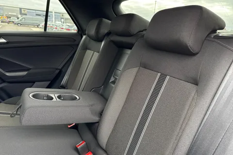 33 of 50 for VOLKSWAGEN T-ROC 1.5 TSI EVO Black Edition 5dr DSG