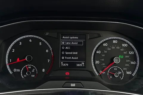 38 of 50 for VOLKSWAGEN T-ROC 1.5 TSI EVO Black Edition 5dr DSG