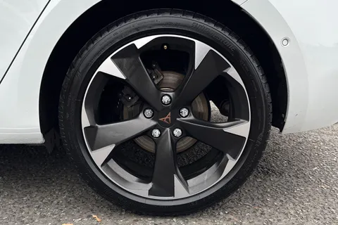 13 of 42 for CUPRA LEON 1.5 TSI V1 5dr